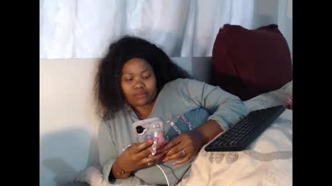 Snapshot of realsweetheart chatting on October 2025 06:48:01 AM REAL1SWEETHEART online show from October 2025 06:48:01 AM