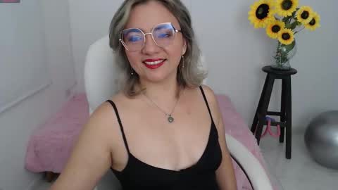 REBECA online show from September 2025 12:30:01 PM
