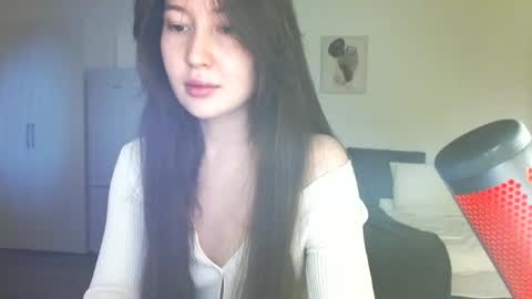 Snapshot of rebecca_demure18 chatting on February 2025 07:52:01 PM Lets talk here 33. online show from February 2025 07:52:01 PM