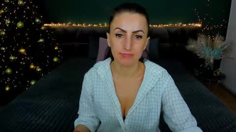 rebecca_diamonds online show from January 2025 12:13:02 PM