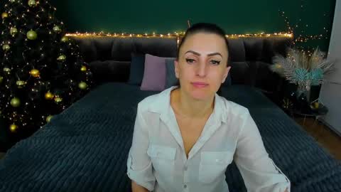 rebecca_diamonds online show from January 2025 12:19:01 PM