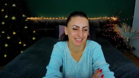 rebecca_diamonds online show from January 2025 04:00:01 PM