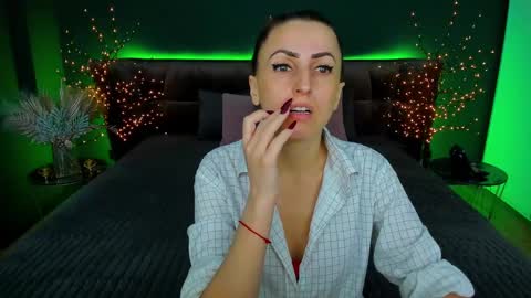 rebecca_diamonds online show from January 2025 06:43:02 AM