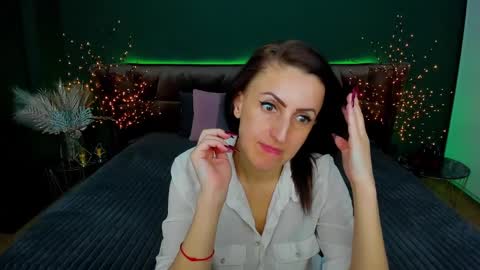 rebecca_diamonds online show from February 2025 12:38:02 PM