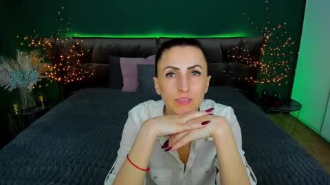 rebecca_diamonds online show from March 2025 03:42:02 PM