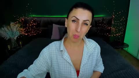 rebecca_diamonds online show from March 2025 12:55:02 PM