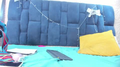 Snapshot of rebecca_mitchell chatting on January 2025 02:41:01 PM Rebecca online show from January 2025 02:41:01 PM