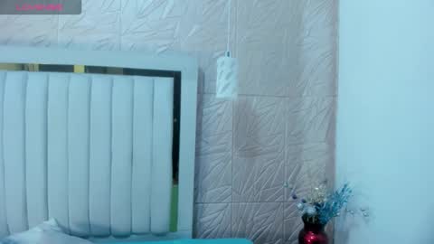 Snapshot of rebecca_mitchell chatting on September 2025 11:33:01 AM Rebecca online show from September 2025 11:33:01 AM