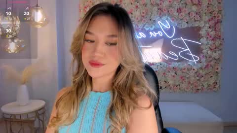 Snapshot of rebeccahudson_ chatting on October 2025 07:03:02 PM Rebe online show from October 2025 07:03:02 PM