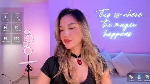 Snapshot of rebeccahudson_ chatting on October 2025 07:30:02 PM Rebe online show from October 2025 07:30:02 PM