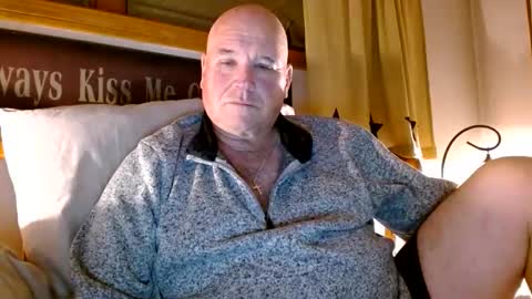 Mtn. Man online show from November 2025 03:38:01 AM