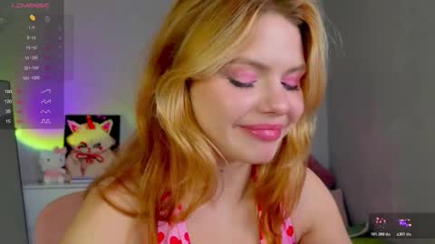 red__candy online show from October 2025 01:00:01 PM