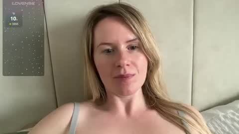 Rosie online show from February 2025 12:55:01 PM