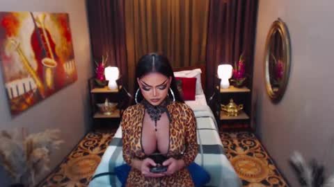Snapshot of red_ivyy chatting on February 2025 10:50:01 PM AsianRedivy online show from February 2025 10:50:01 PM