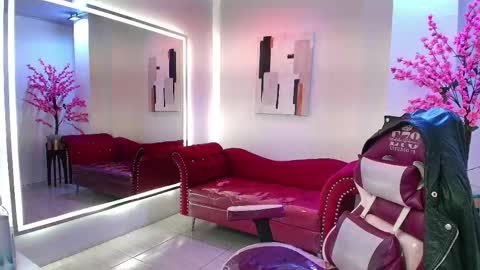 Snapshot of red_moonx chatting on October 2025 08:05:01 PM Res Moon online show from October 2025 08:05:01 PM