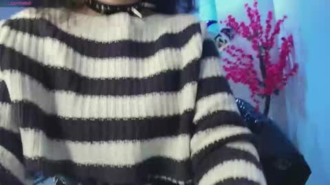 Snapshot of red_moonx chatting on October 2025 11:33:02 AM Res Moon online show from October 2025 11:33:02 AM