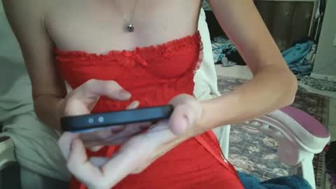 Snapshot of red_on_fire69 chatting on October 2025 05:43:01 PM Red online show from October 2025 05:43:01 PM