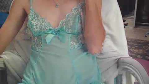 Snapshot of red_on_fire69 chatting on October 2025 05:58:02 PM Red online show from October 2025 05:58:02 PM