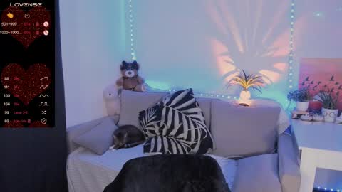 Snapshot of red_passsion chatting on February 2025 11:46:02 AM Mia online show from February 2025 11:46:02 AM