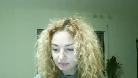 reddgirll online show from January 2025 09:46:02 PM