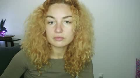 reddgirll online show from January 2025 08:18:01 PM