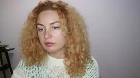 reddgirll online show from January 2025 08:11:01 PM