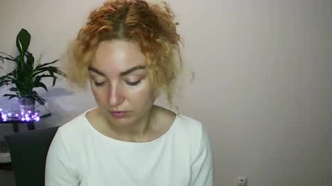reddgirll online show from January 2025 06:27:01 PM