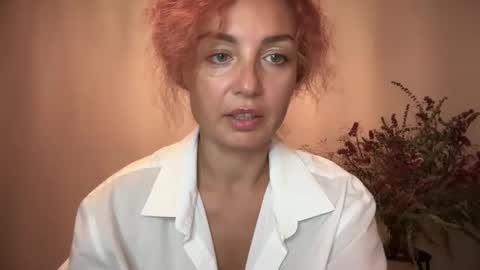 Snapshot of reddgirll chatting on October 2025 06:19:02 PM reddgirll online show from October 2025 06:19:02 PM