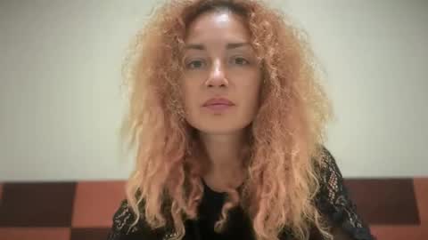 Snapshot of reddgirll chatting on November 2025 10:32:02 PM reddgirll online show from November 2025 10:32:02 PM