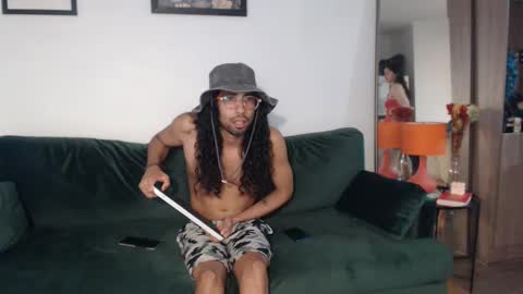 redfloweer online show from February 2025 10:34:01 PM