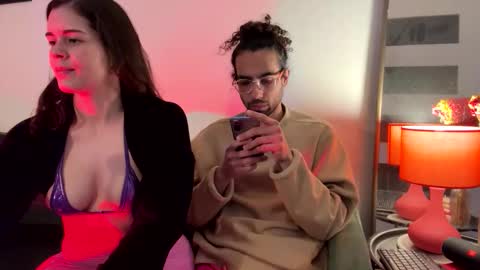 redfloweer online show from September 2025 08:32:02 PM