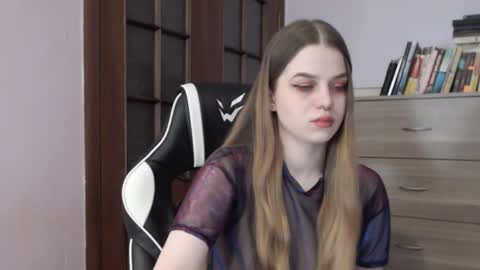 Lily online show from December 2024 02:36:02 AM