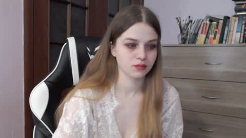 Lily online show from December 2024 03:11:02 AM