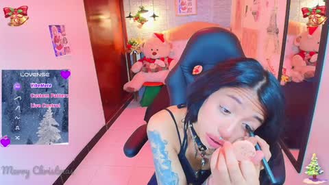 Lili Lopez online show from December 2024 07:54:02 PM
