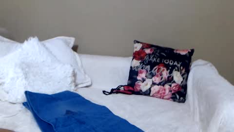 izabell online show from January 2025 04:49:02 PM