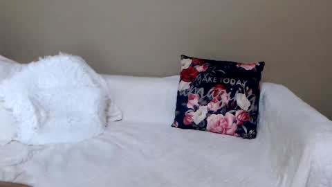 izabell online show from January 2025 01:24:01 PM