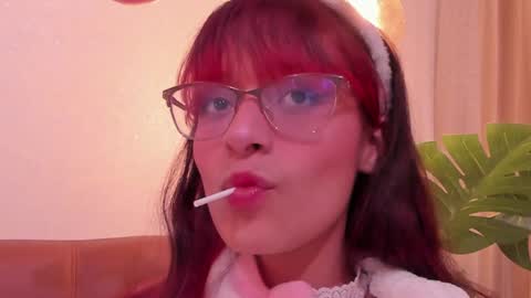 Snapshot of redmeloddy chatting on December 2024 10:43:01 PM Meloddy online show from December 2024 10:43:01 PM