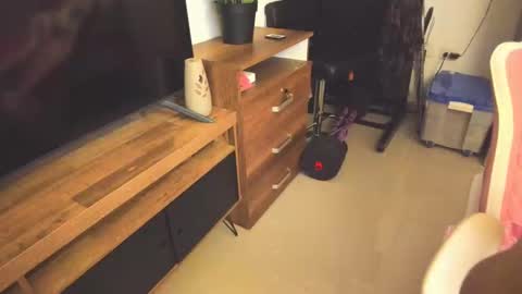 redski77 online show from November 2025 06:16:02 AM