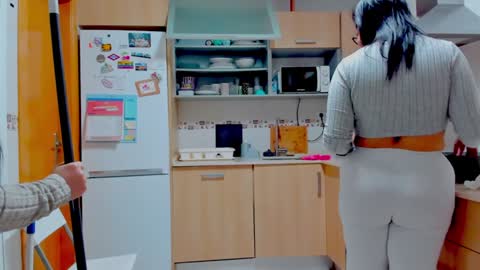 Sofia online show from December 2024 09:40:02 AM