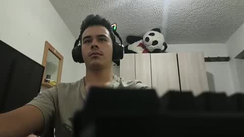 Snapshot of redsoul951869 chatting on October 2025 05:47:02 AM RedsoulReaver online show from October 2025 05:47:02 AM