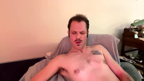 Snapshot of reed_thomas chatting on December 2024 07:47:02 AM Reed Thomas online show from December 2024 07:47:02 AM