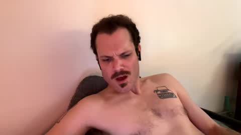 Snapshot of reed_thomas chatting on January 2025 12:52:02 AM Reed Thomas online show from January 2025 12:52:02 AM