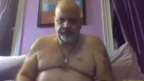 Snapshot of reggieroux chatting on October 2025 07:51:02 AM reggie online show from October 2025 07:51:02 AM