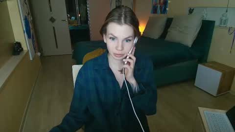 Regina online show from October 2025 05:53:01 PM