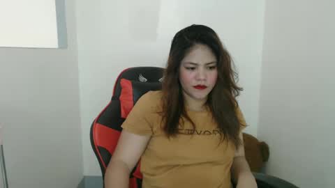 reign2525 online show from March 2025 08:27:01 AM