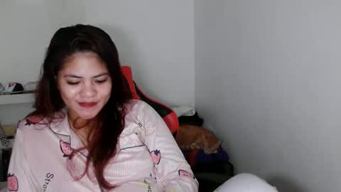 reign2525 online show from September 2025 02:08:01 PM