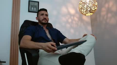   REIKO  online show from January 2025 11:24:01 PM
