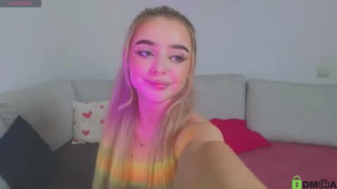 Anna online show from September 2025 03:23:01 PM