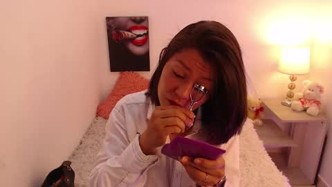 renataj online show from October 2025 01:34:01 PM