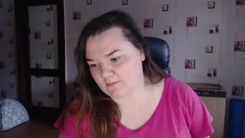 Snapshot of renataoia chatting on December 2024 12:13:01 PM renataoia online show from December 2024 12:13:01 PM